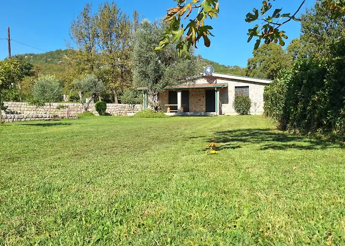 בית נופש Rustic Montenegro Bridje