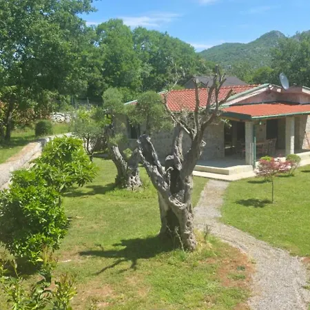 Rustic Montenegro Bridje Сasa de vacaciones Podgorica