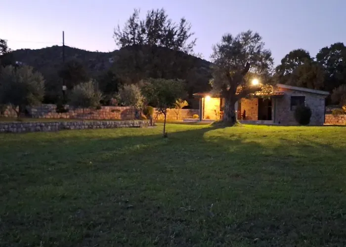 Rustic Montenegro Bridje 度假居 波德戈里察