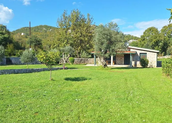 Rustic Montenegro Bridje 度假居 波德戈里察